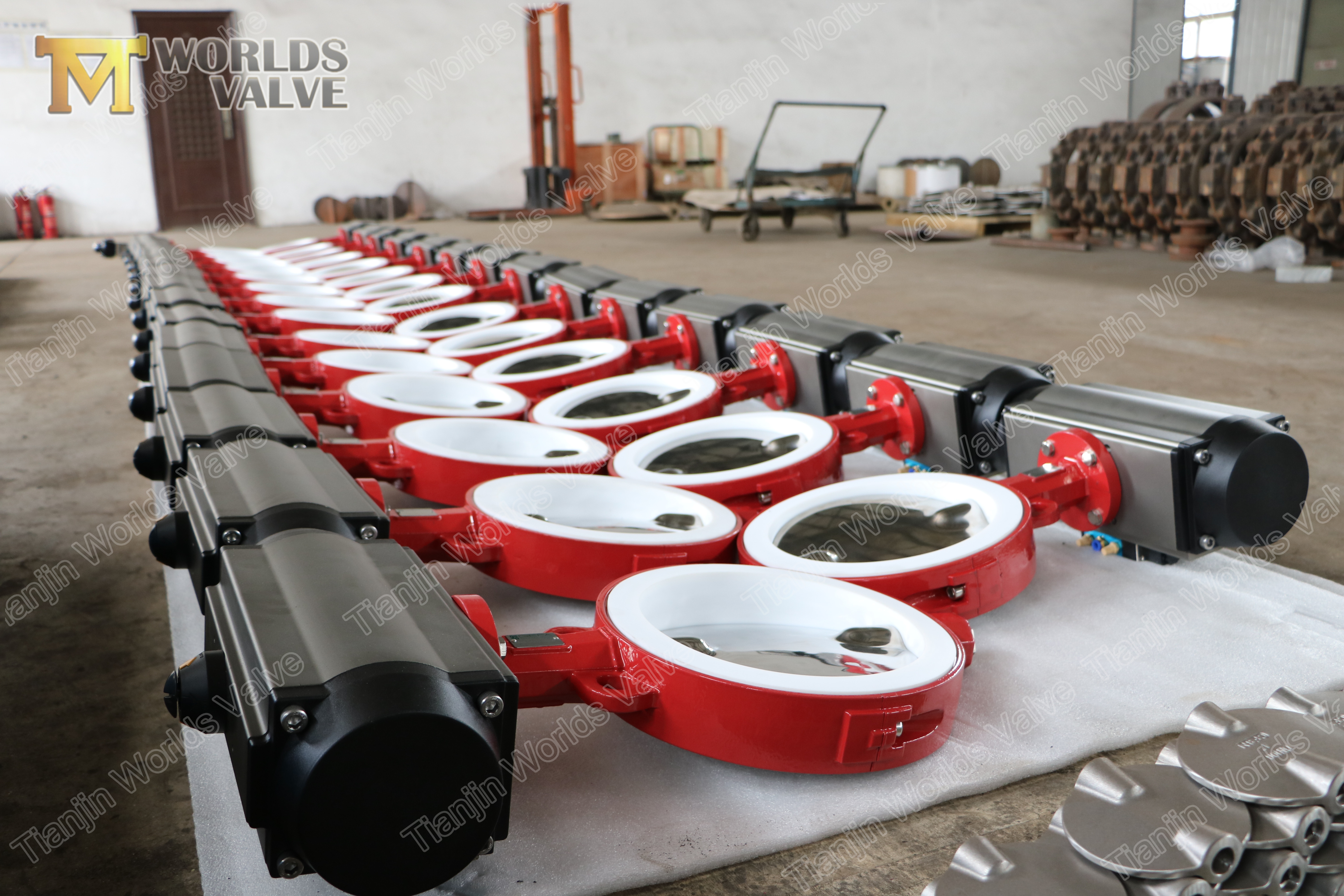 4 penumatic ptfe koltuk iki adet v&uuml;cut b&ouml;l&uuml;nm&uuml;ş v&uuml;cut gofret kelebek vana