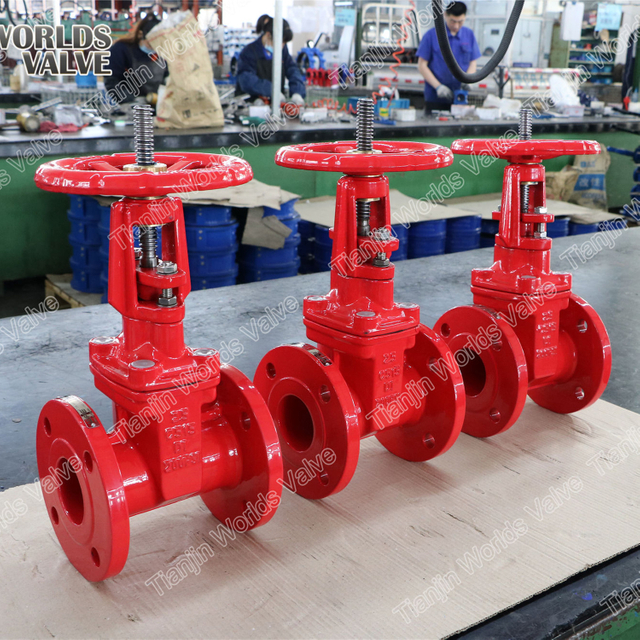 Alçak Basınç için Yükselen gövdeli Dökme Demir Kauçuk Kama Sürgülü Vana